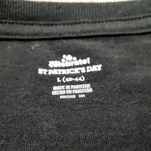 Luck Of The Irish Saint Patrick's Day Celtic Cross Graphic T-Shirt Unisex Size L - Picture 8 of 10